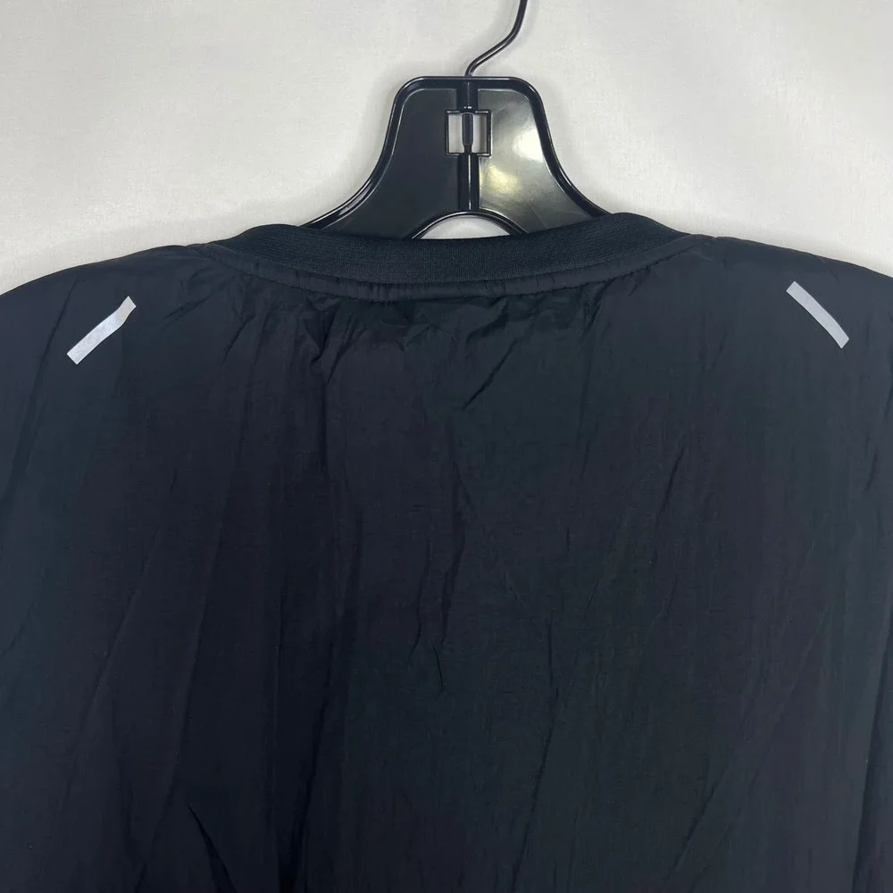 Nike black therma
